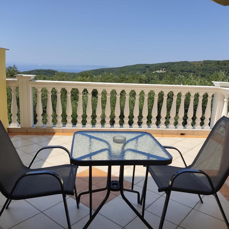 Nikolaou Thomas House Apartment Parga Exterior photo